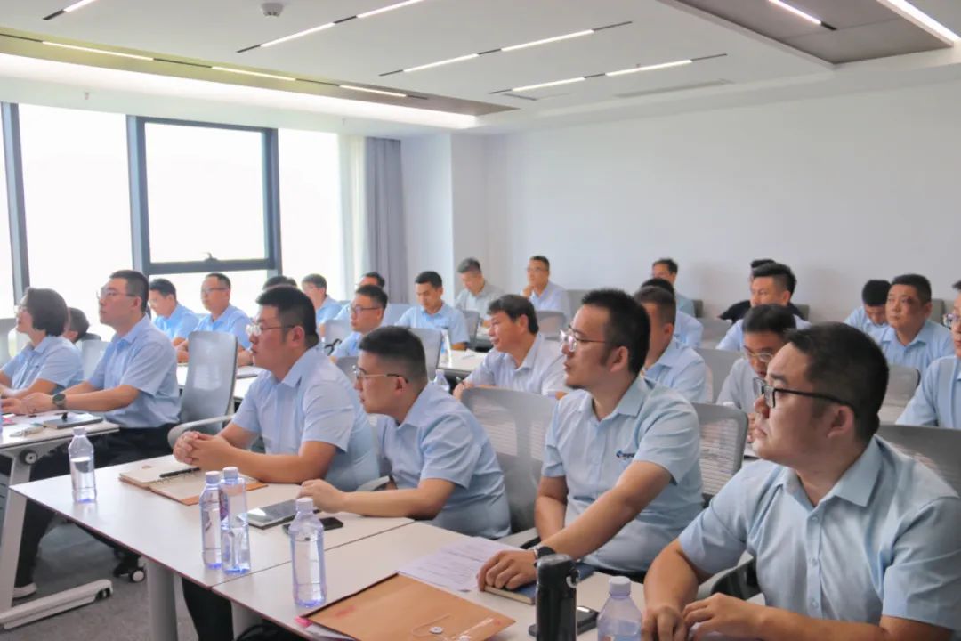 2024年上半年中層管理干部述職會議：述職曬答卷，砥礪再奮進。